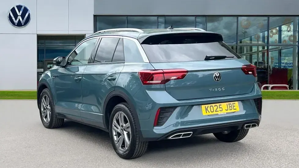 Used VW T-Roc R-line 150 HP (110 kW) 2025 Blue SUV