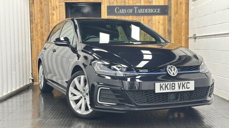 Black Used 2018 VW Golf VII Advance Hatchback | £12,227 (Fair price) - Image 1/4