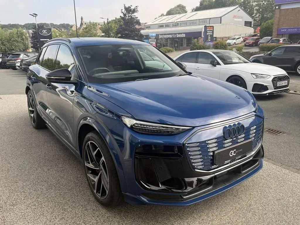 Used Audi Q6 e-tron Performance 225 kW (306 HP) 2025 SUV