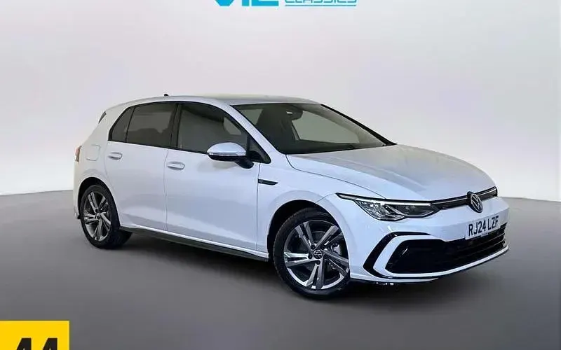 Used VW Golf VIII R-line 150 HP (110 kW) 2024 Hatchback