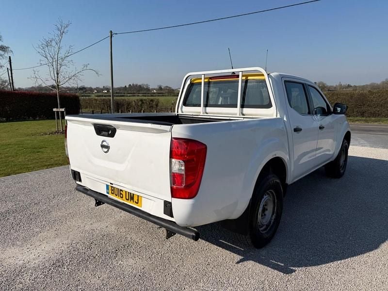 Used Nissan Navara Visia 2016 White Pickup