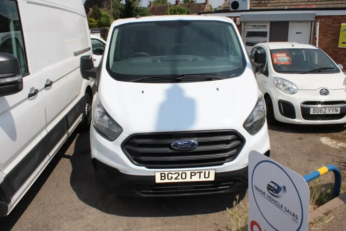 Used Ford Transit Custom S 105 HP (77 kW) 2020 White Van
