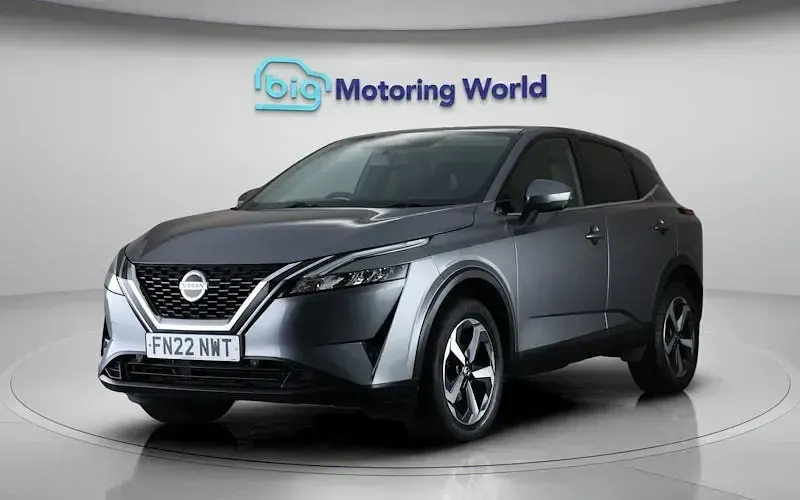 Used Nissan Qashqai N-Connecta 140 HP (102 kW) 2022 Grey SUV