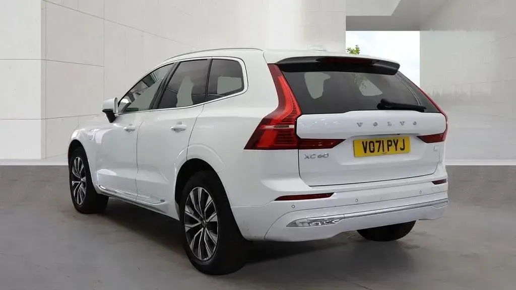 Used Volvo XC60 Inscription 2021 White SUV