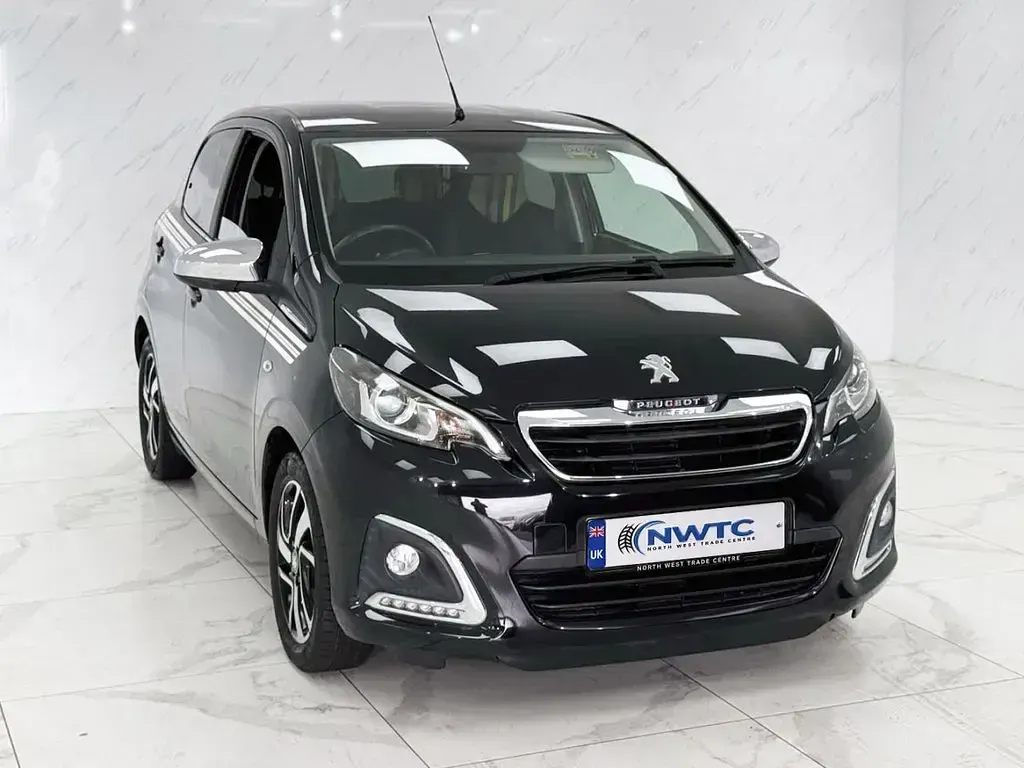 Used Peugeot 108 Collection 72 HP (52 kW) 2020 Black Hatchback