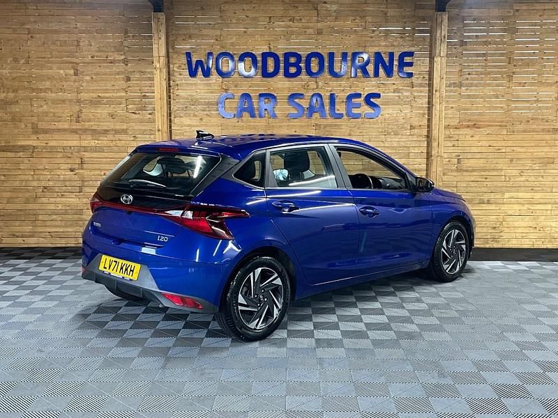 Used Hyundai i20 100 HP (73 kW) 2021 Blue Hatchback