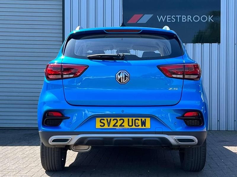 Used MG ZS Excite 106 HP (77 kW) 2022 Blue Sedan