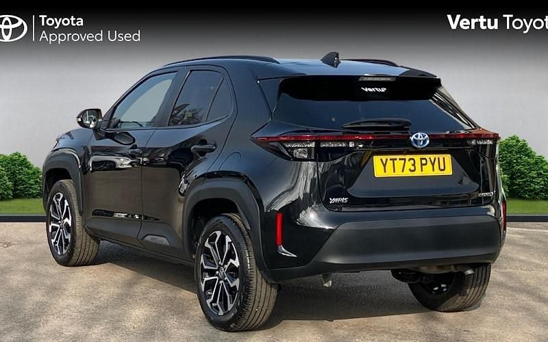 Used Toyota Yaris Hybrid Design 116 HP (85 kW) 2026 Estate