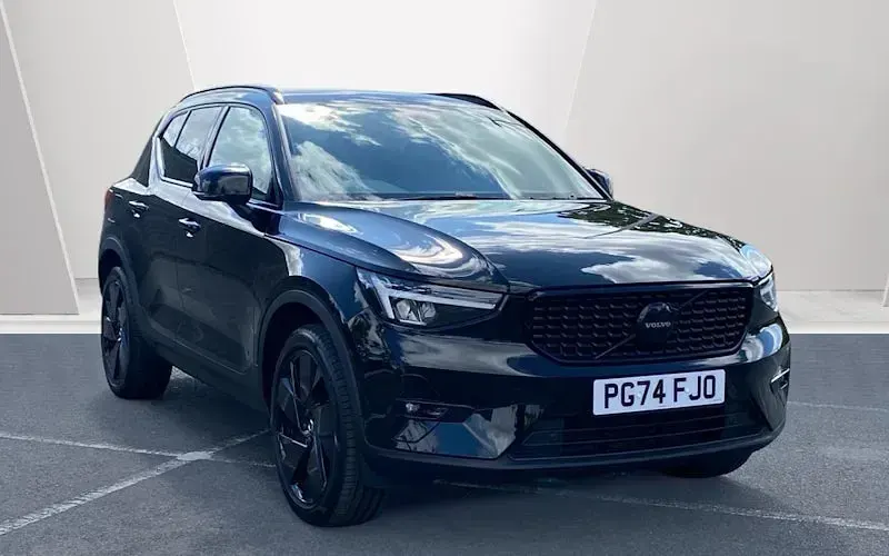 Used Volvo XC40 Plus 197 HP (144 kW) 2025 SUV