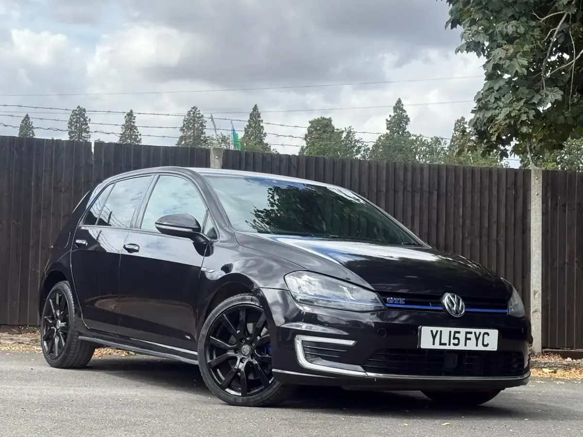 Used VW Golf VII GTE 204 HP (150 kW) 2015 Black Hatchback