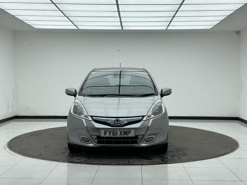 Second-hand Honda Jazz Hybrid 102 CP (75 kW) 2011 Argintiu Hatchback
