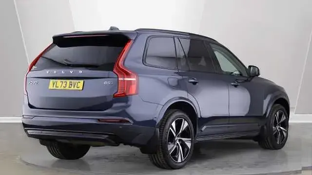 Usado Volvo XC90 Plus 250 CV (183 kW) 2024 SUV