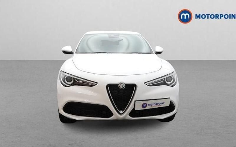 Used Alfa Romeo Stelvio 280 HP (205 kW) 2019 White SUV