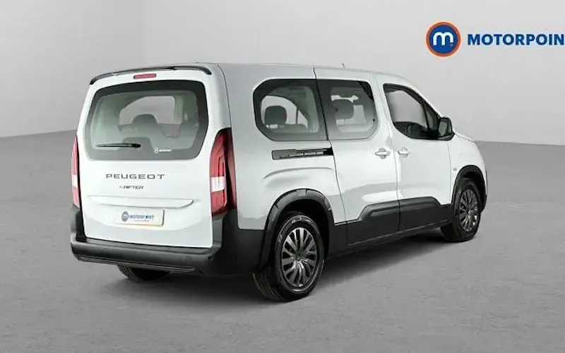 Used Peugeot e-Rifter Allure 100 kW (136 HP) 2025 White MPV