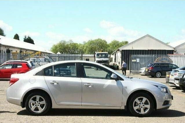 Used Chevrolet Cruze 2010 Sedan