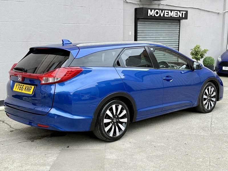 Begagnad Honda Civic SR 120 HK (88 kW) 2016 Blå Kombi