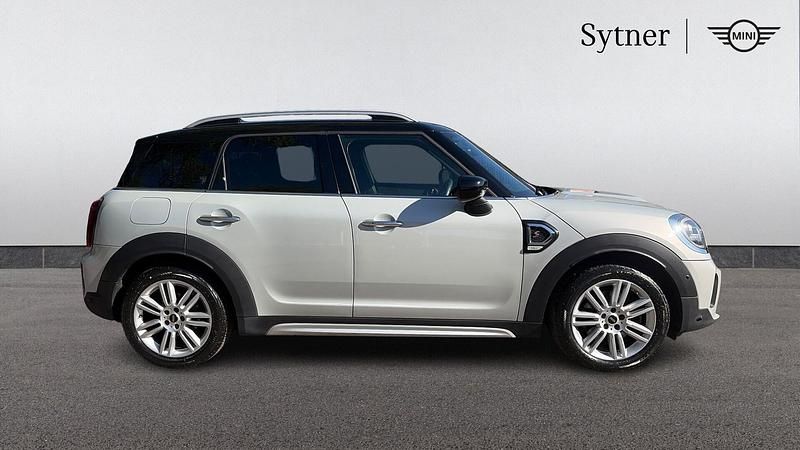 Używany Mini Cooper S Countryman Exclusive 176 KM (129 kW) 2022 Srebrny SUV