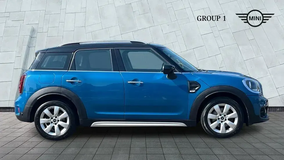 Used Mini Cooper Countryman Classic 134 HP (98 kW) 2019 Blue SUV