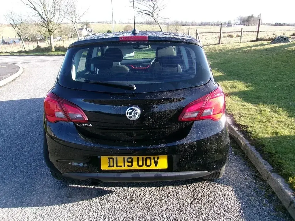 Używany Vauxhall Corsa SRi 90 KM (66 kW) 2019 Czarny Hatchback