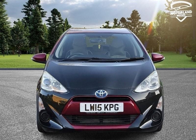 Used Toyota Yaris Hybrid 2015 Black