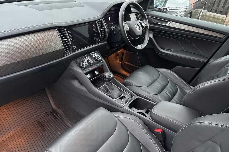 Used Skoda Kodiaq SE L Executive 147 HP (108 kW) 2023 Petrol blue metallic SUV