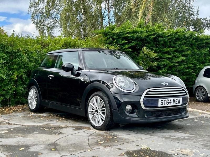 Black Used 2014 Mini Cooper Hatch Hatchback | £5,495 (Fair price) - Image 1/4
