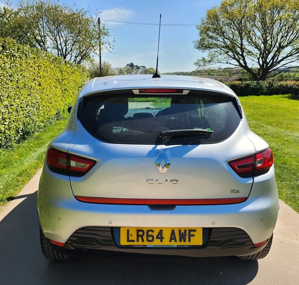 Used Renault Clio Dynamique 90 HP (66 kW) 2014 Silver Hatchback