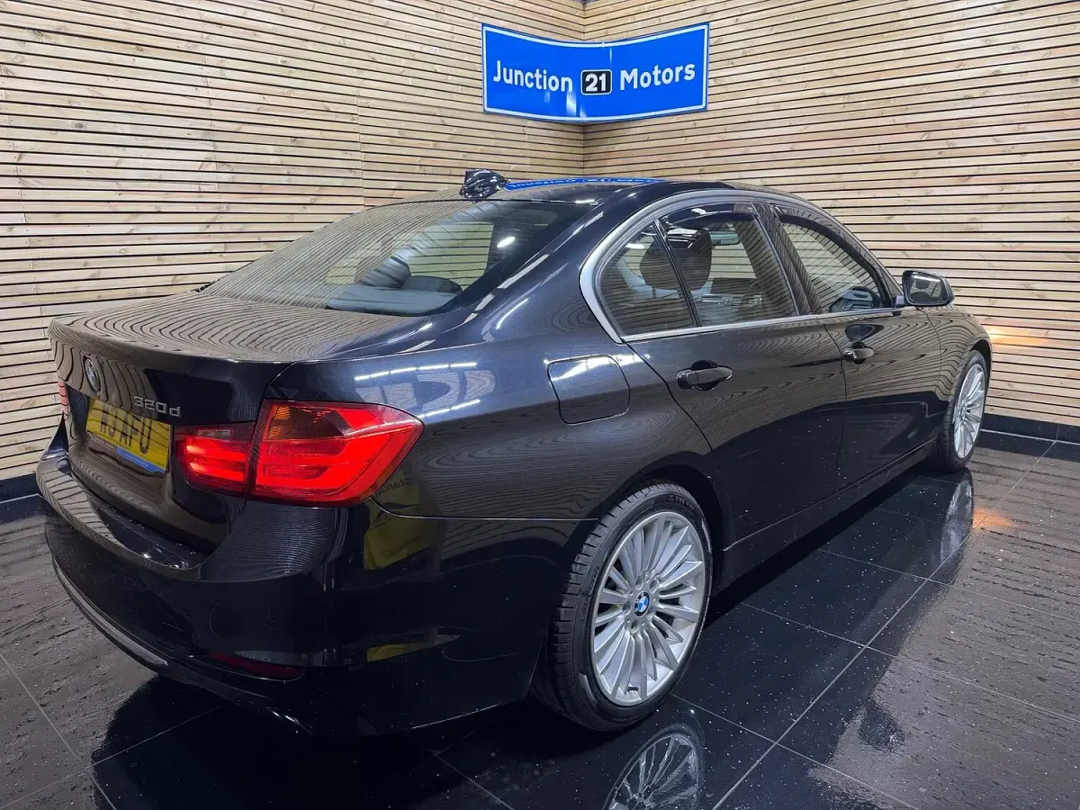 Used BMW 320 Luxury Line 184 HP (135 kW) 2012 Black Sedan