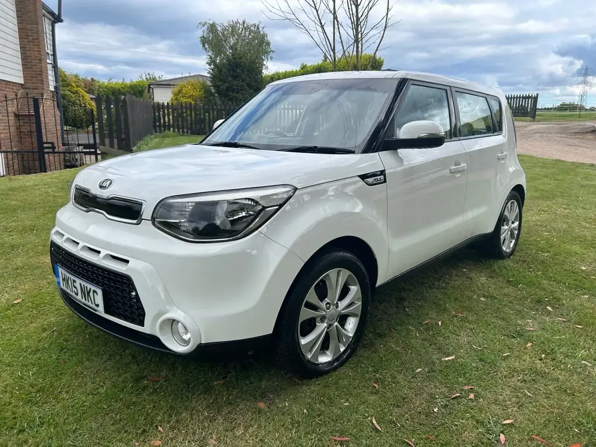 Used Kia Soul 132 HP (97 kW) 2015 White SUV