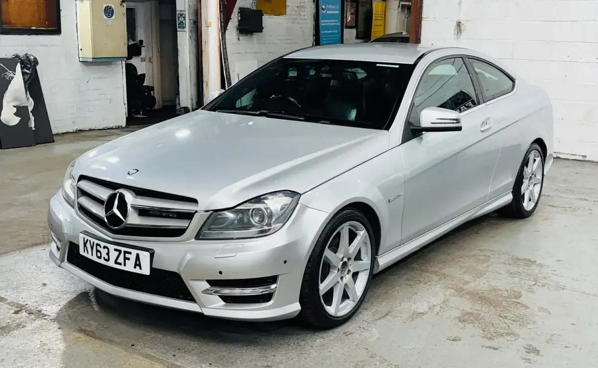 Used Mercedes C250 AMG 204 HP (150 kW) 2014 Silver Coupe