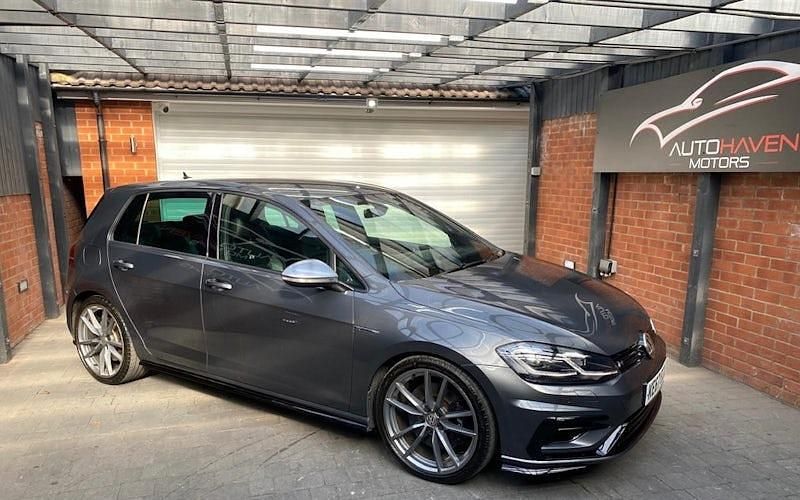 Used VW Golf VII R 310 HP (228 kW) 2018 Hatchback