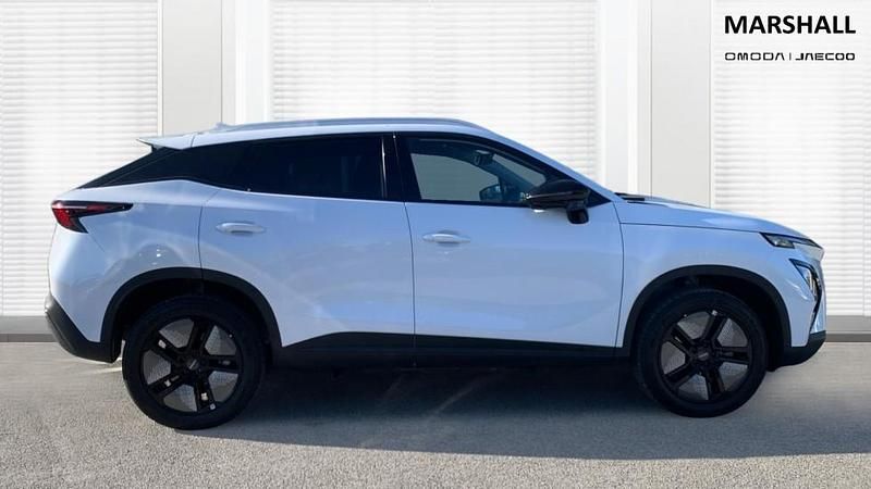 New Omoda 5 155 kW (211 HP) 2026 Metallic  selenite white SUV