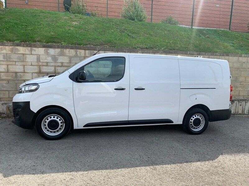 White Used 2023 Vauxhall Vivaro Van | £10,995 - Image 1/4