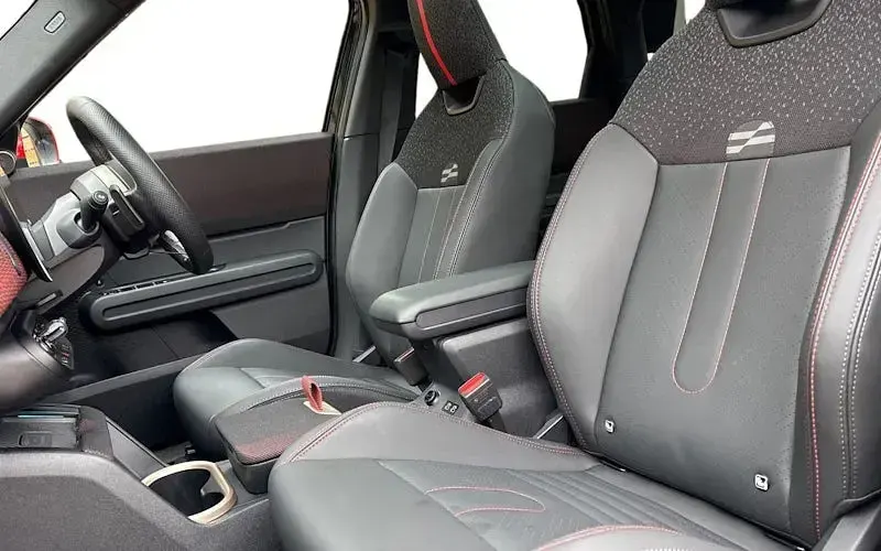 Used Mini John Cooper Works 300 HP (220 kW) 2026 Hatchback