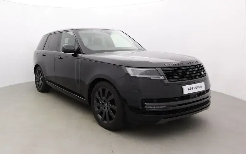 Used Land Rover Range Rover SE 300 HP (220 kW) 2026 SUV