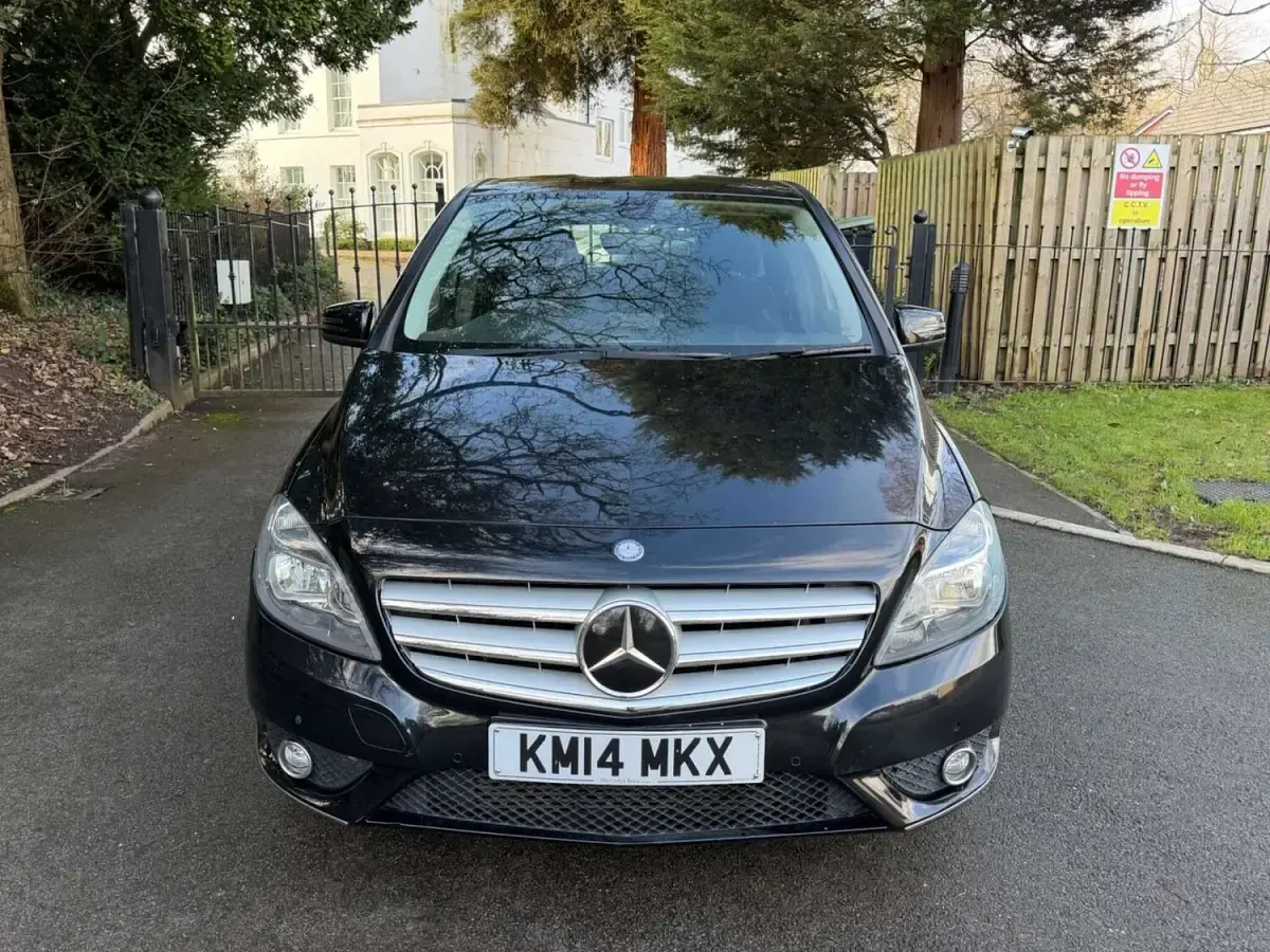 Used Mercedes B180 SE 109 HP (80 kW) 2014 Black Hatchback