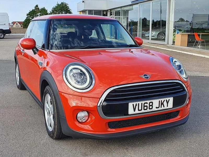 Used Mini Cooper Hatch 2018 Orange Hatchback