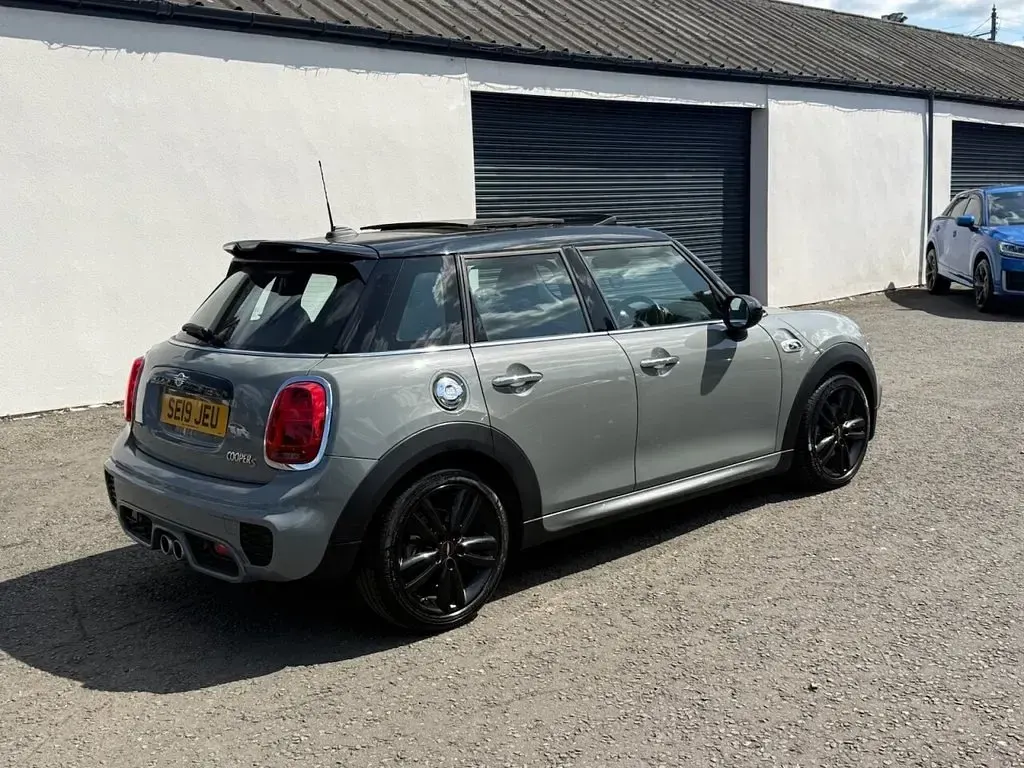 Used Mini Cooper S Hatch 192 HP (141 kW) 2019 Grey Hatchback