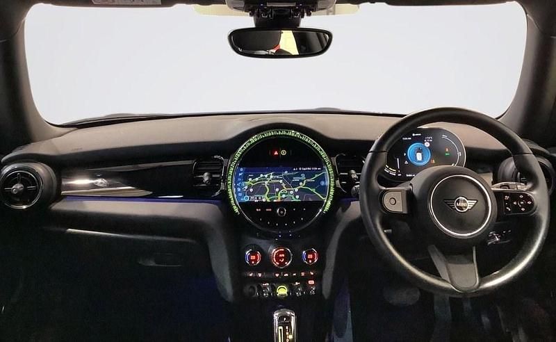 Used Mini Cooper SE Hatch 135 kW (184 HP) 2023 Black Hatchback