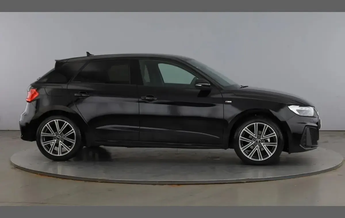 Used Audi A1 S-Line 94 HP (69 kW) 2025 Black SUV