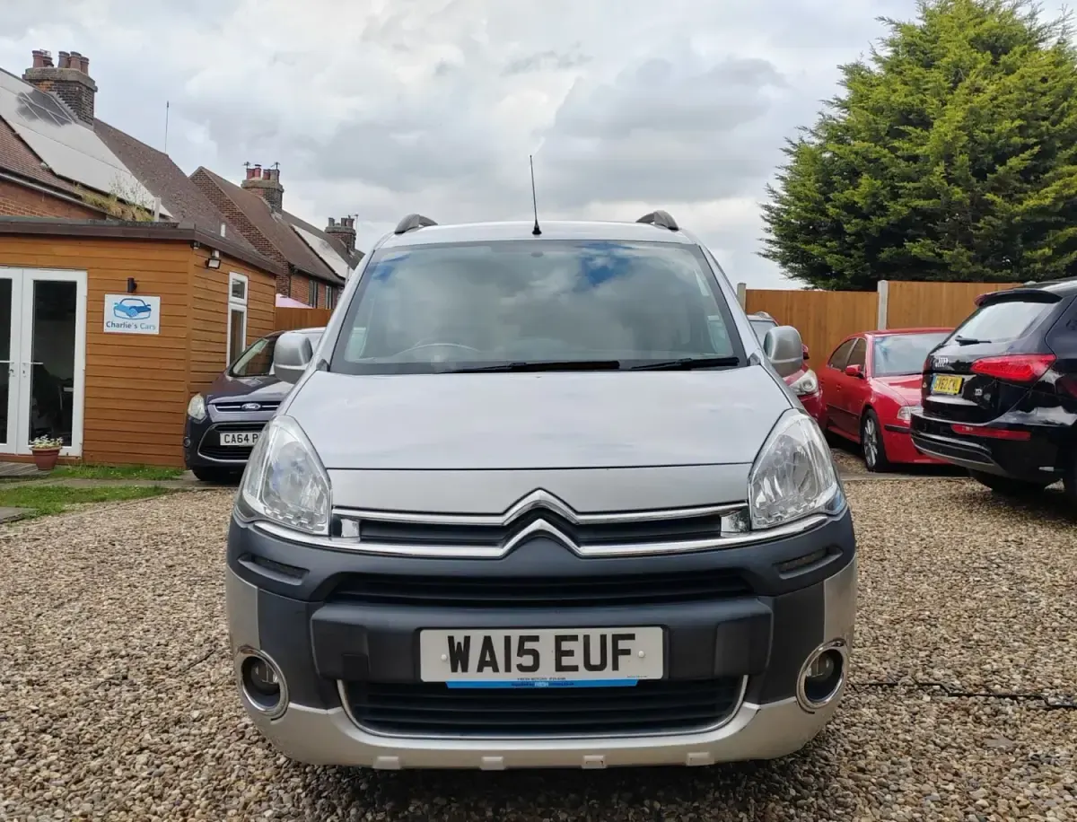 Używany Citroën Berlingo XTR 2015 Srebrny Minivan