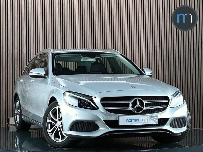 Used Mercedes C200 184 HP (135 kW) 2016 Silver Estate