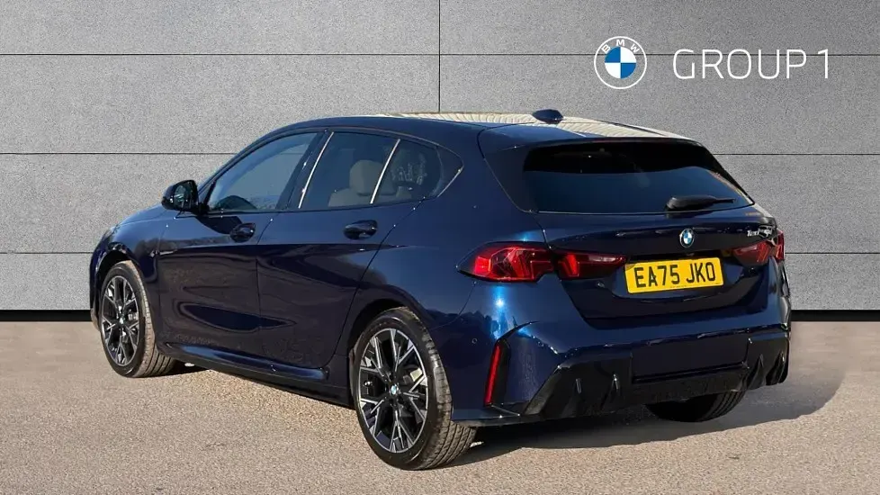 Second-hand BMW 120 M Sport 168 CP (123 kW) 2025 Albastru Hatchback