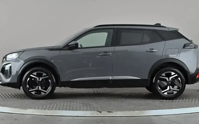 Used Peugeot 2008 Allure 131 HP (96 kW) 2024 Grey SUV