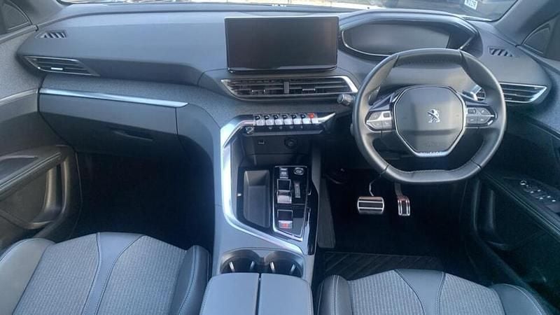 Used Peugeot 3008 Allure+ 134 HP (98 kW) 2023 Black SUV