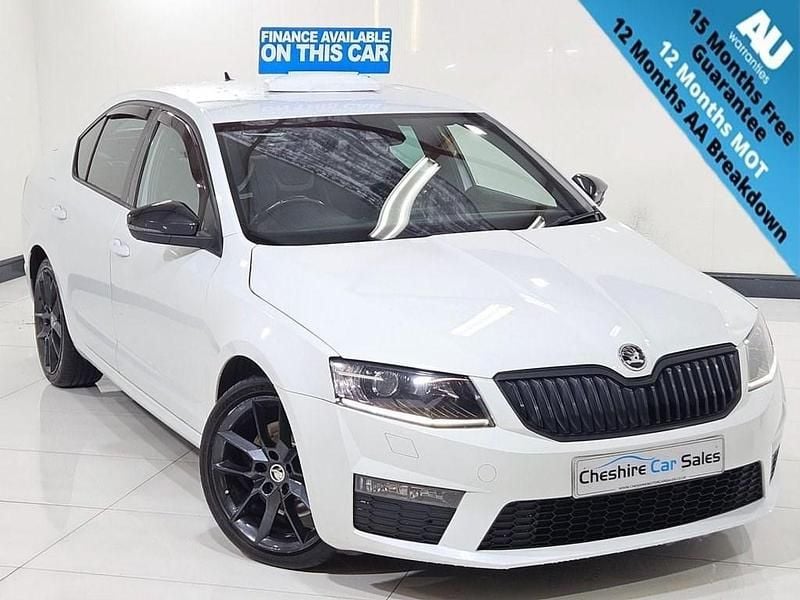 White Used 2016 Skoda Octavia vRS Hatchback | £6,750 (Super price) - Image 1/3