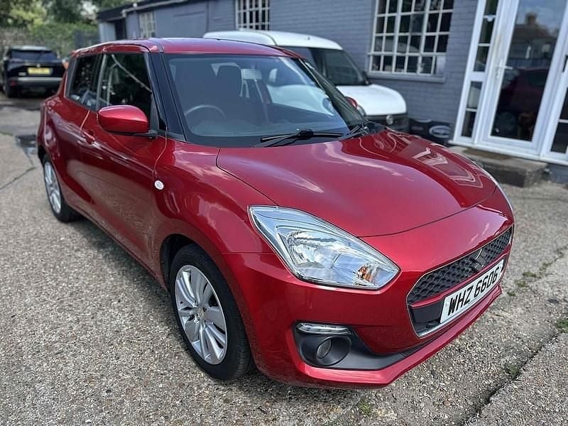 Usado Suzuki Swift SZ-T 111 HP (81 kW) 2019 Vermelho Citadino