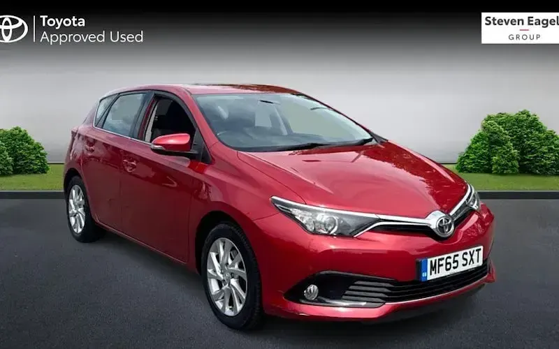 Used Toyota Auris 116 HP (85 kW) 2016 Hatchback