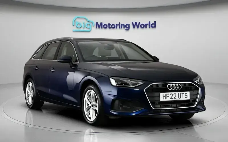 Used Audi A4 150 HP (110 kW) 2021 Blue Estate