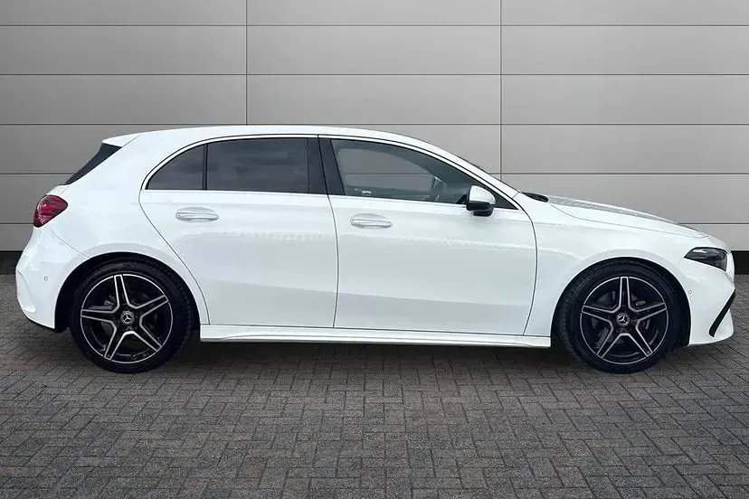 Used Mercedes A150 Executive 148 HP (108 kW) 2025 Polar white Hatchback